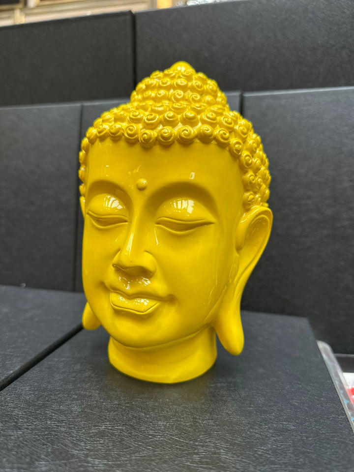 Cabeza buda color amarilla