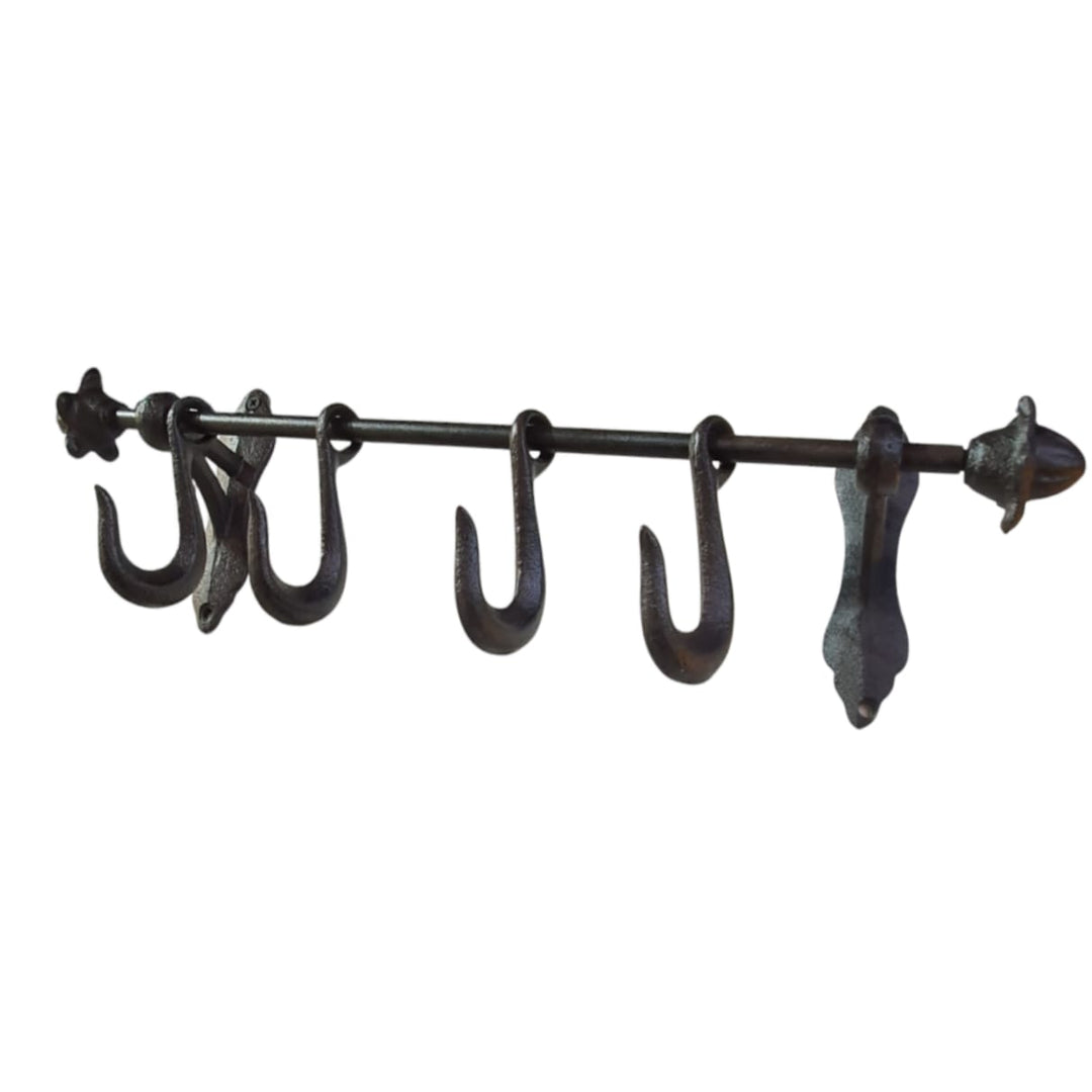 Percha con 4 ganchos de hierro