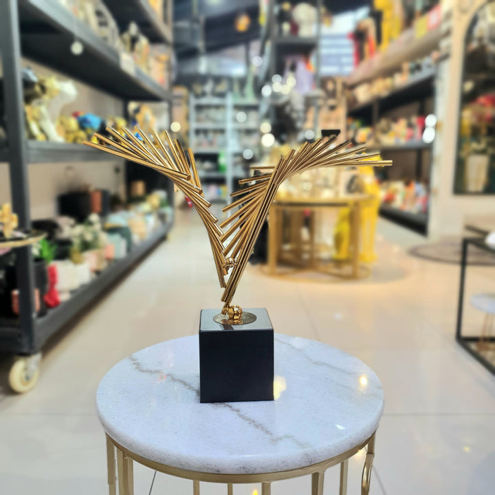 Gaviota Abstracta color dorado