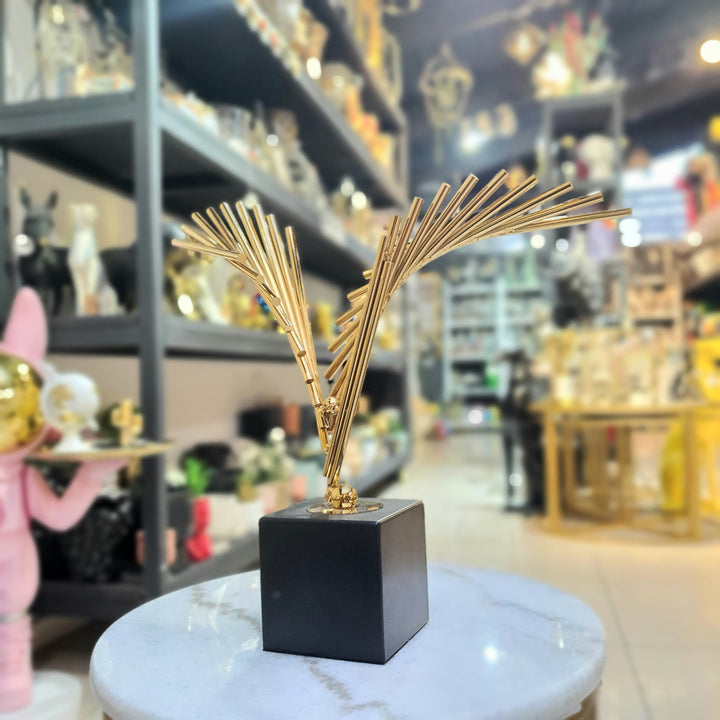 Gaviota Abstracta color dorado