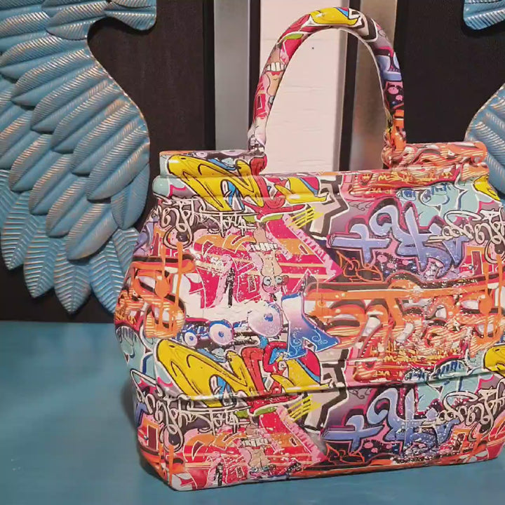 Cartera decorativa estilo Grafiti