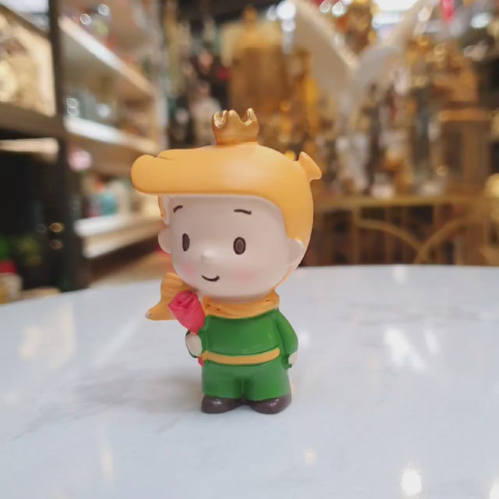 Mini Principito con una Flor