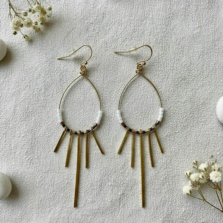 Aros Dalia color blanco con negro