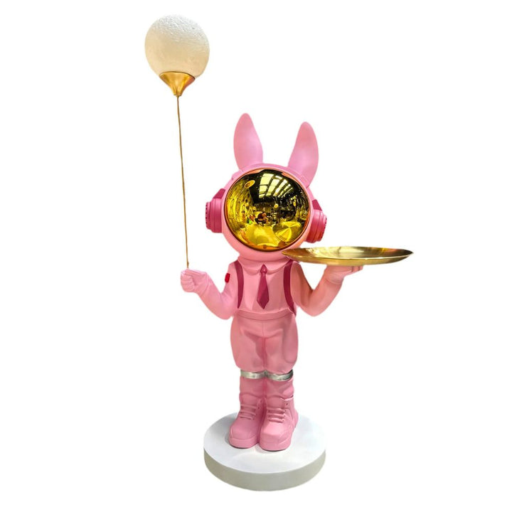 Conejo astronauta rosado con bandeja
