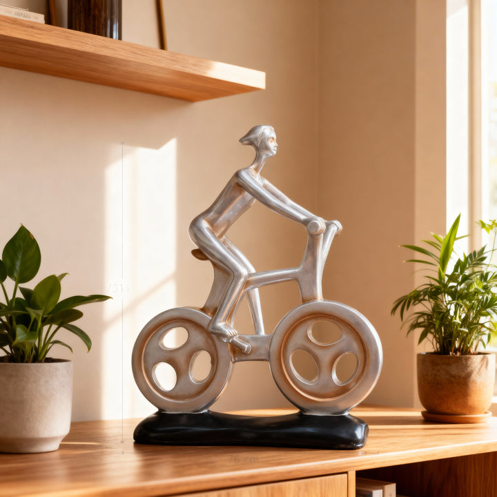 Mujer Ciclista color plateado