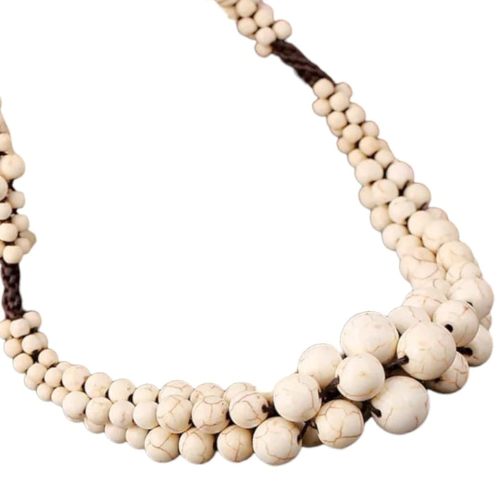 Collar Soka color blanco