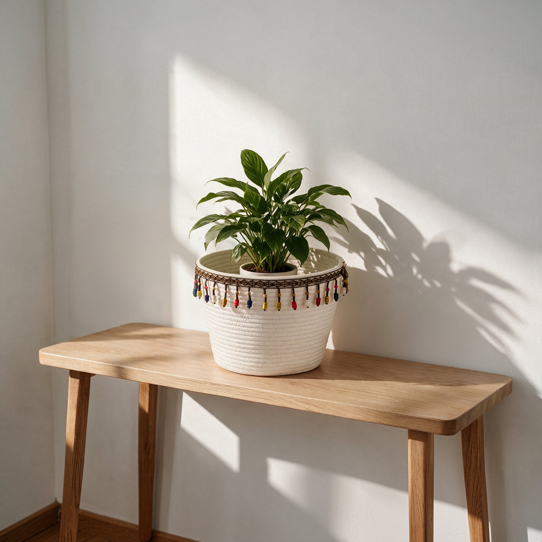 Canasto_blanco_con_borlas_de_colores CASONA DECO 