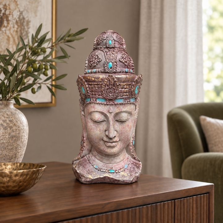 Busto de Buda con corona y detalles turquesa ambientado en living