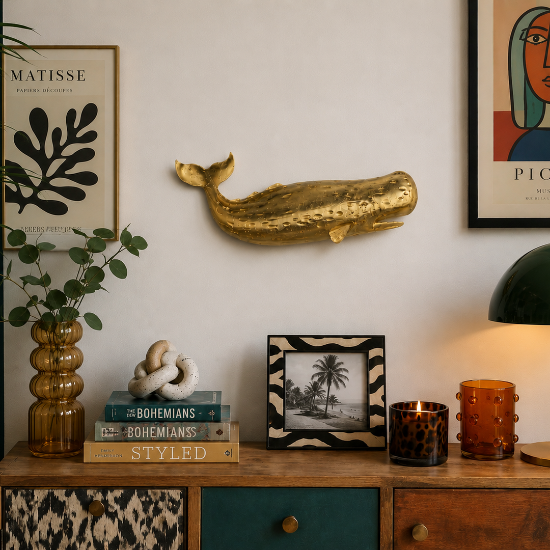 Ballena Decorativa Dorada para muro CASONA DECO