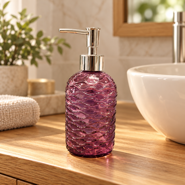 Dispensador lila con ondas y dosificador plateado