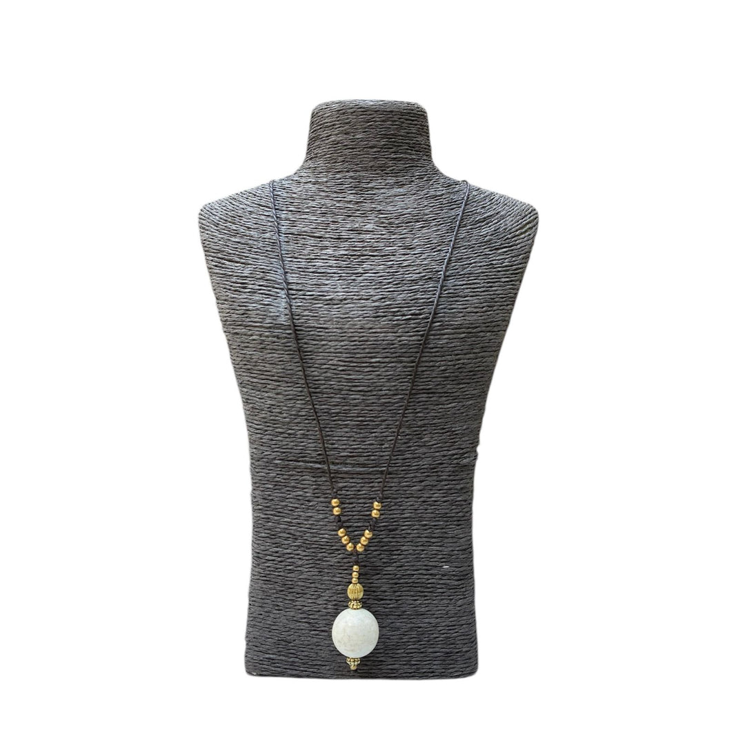 Collar Amed color blanco