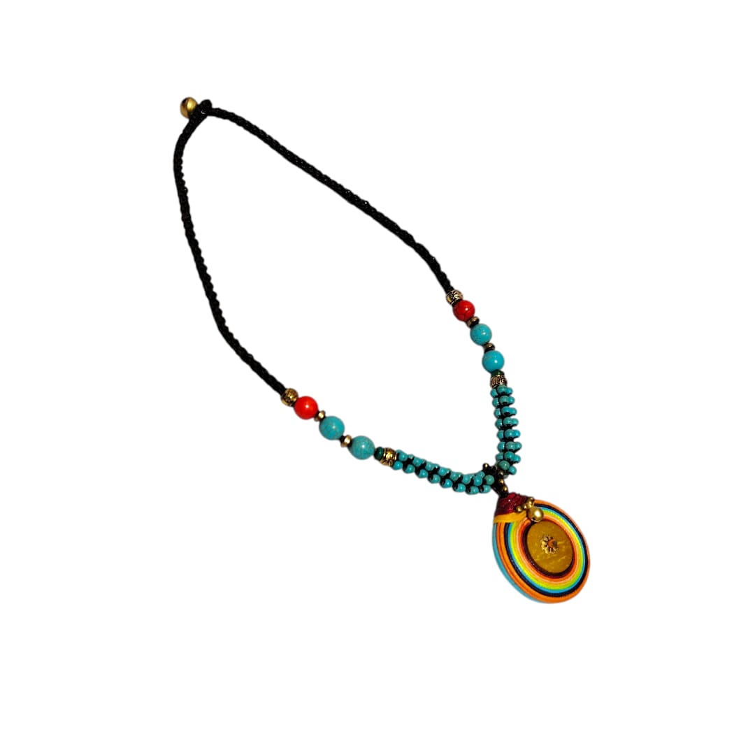 Collar Lamai color Amarillo