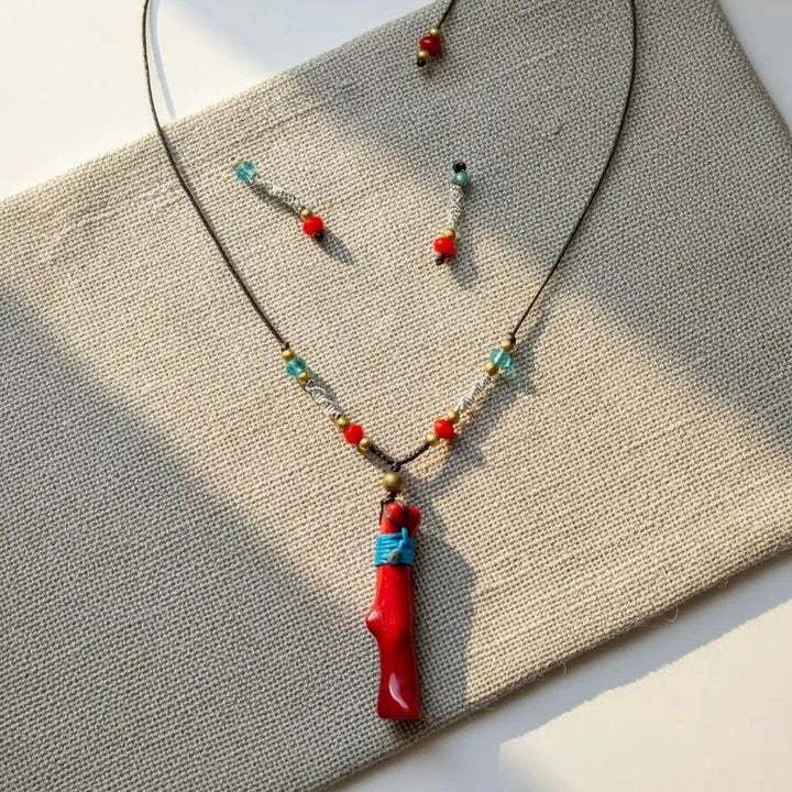 Collar Marari piedra roja