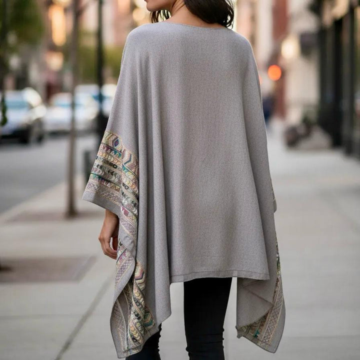 Salida de Baño Bordado color gris