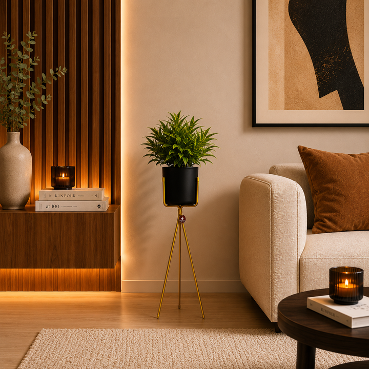 Porta maceta negra con pedestal dorado CASONA DECO