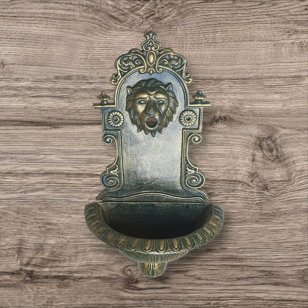 Fuente de hierro para pared Leon