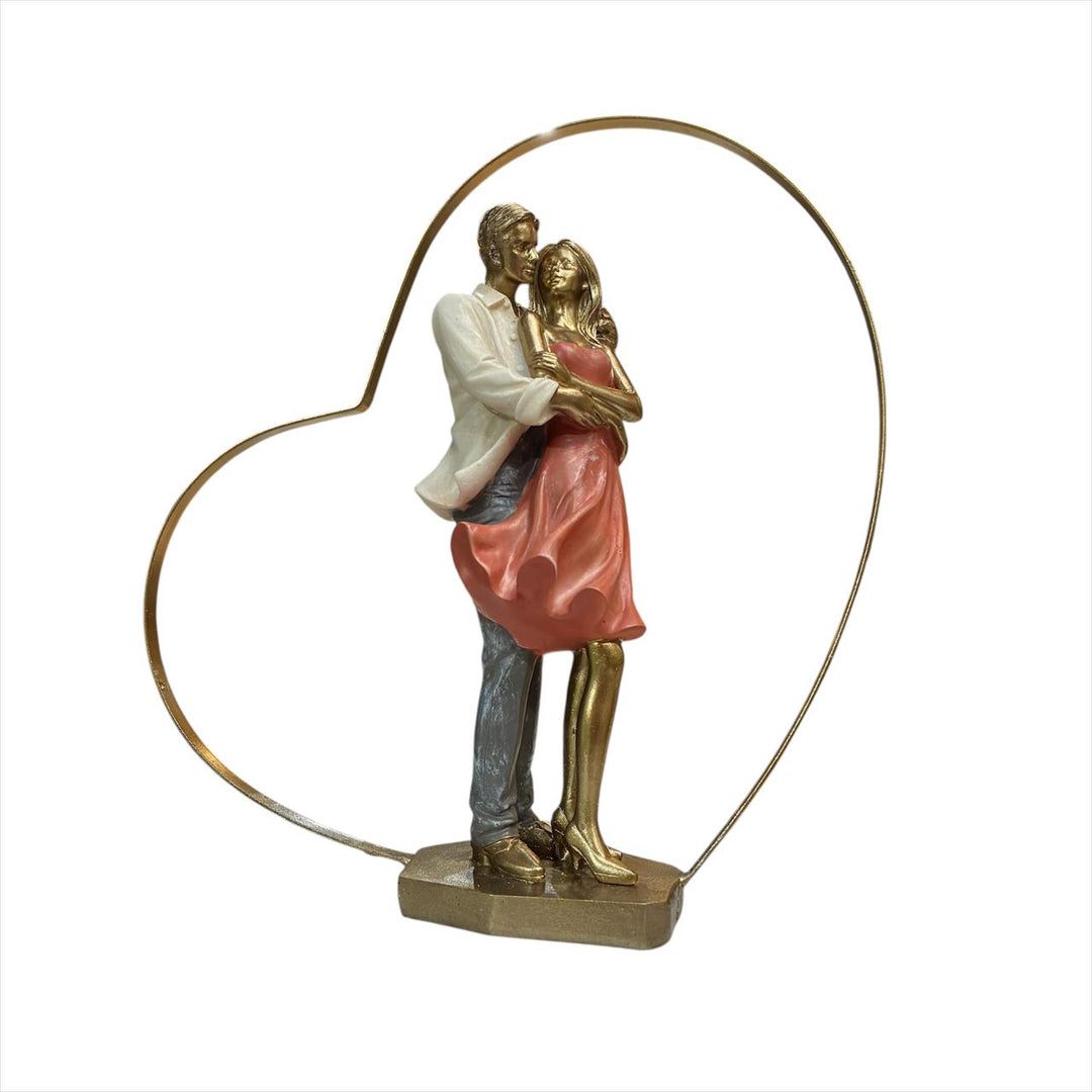 Pareja dentro de un Corazón
