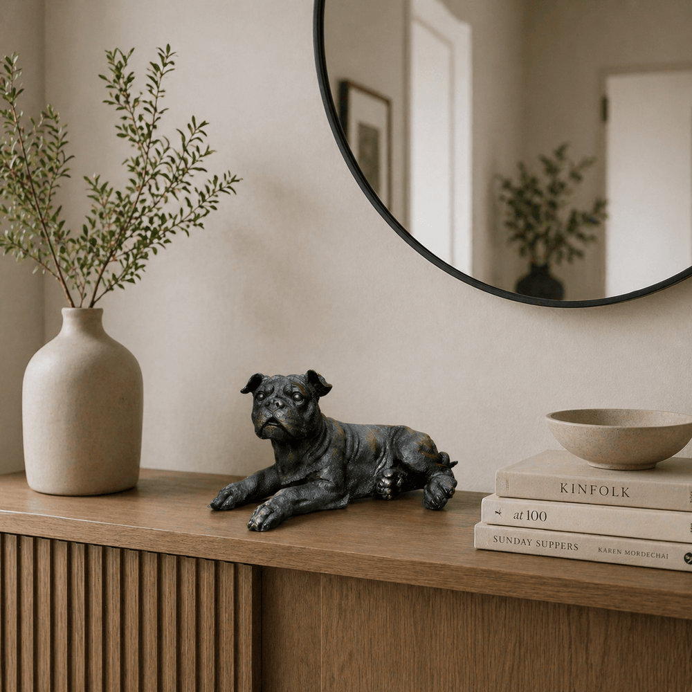 Adorno perro bulldog ingles acostado CASONA DECO animales