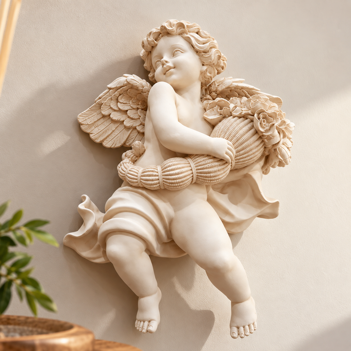 Ángel de muro decorativo de resina ambientado
