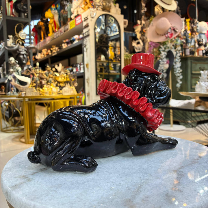 Perro Bulldog ingles acostado negro con rojo CASONA DECO animales
