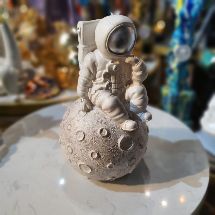 Astronauta Pensando En Luna CASONA DECO