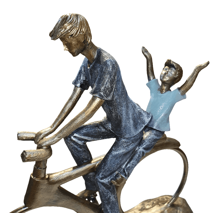 Familia padre e hijo en bicicleta CASONA DECO decoracion