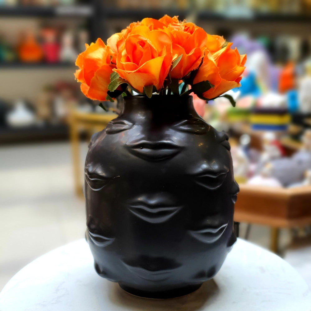 Florero Labios Negro CASONA DECO decoracion