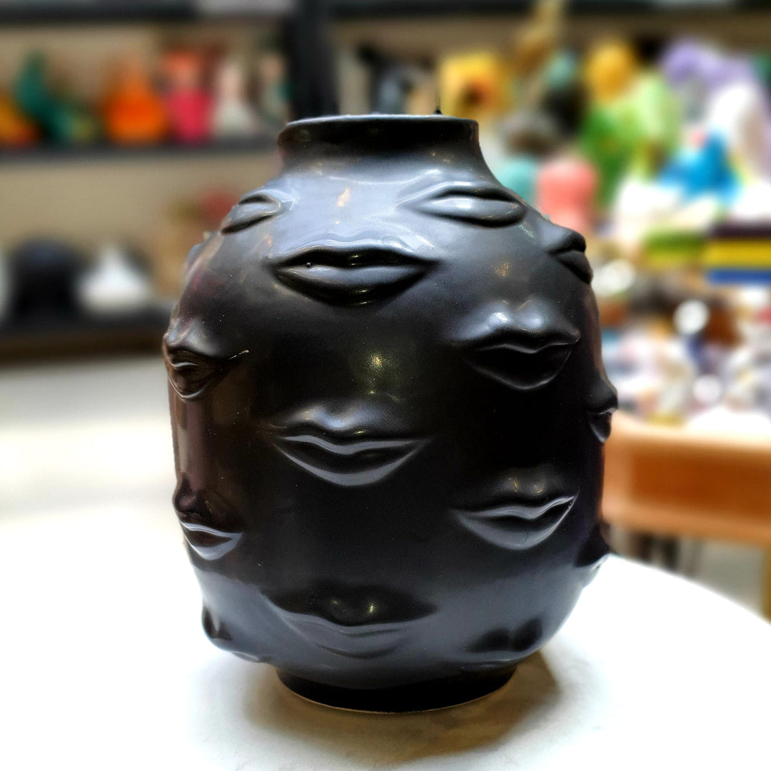 Florero Labios Negro CASONA DECO decoracion