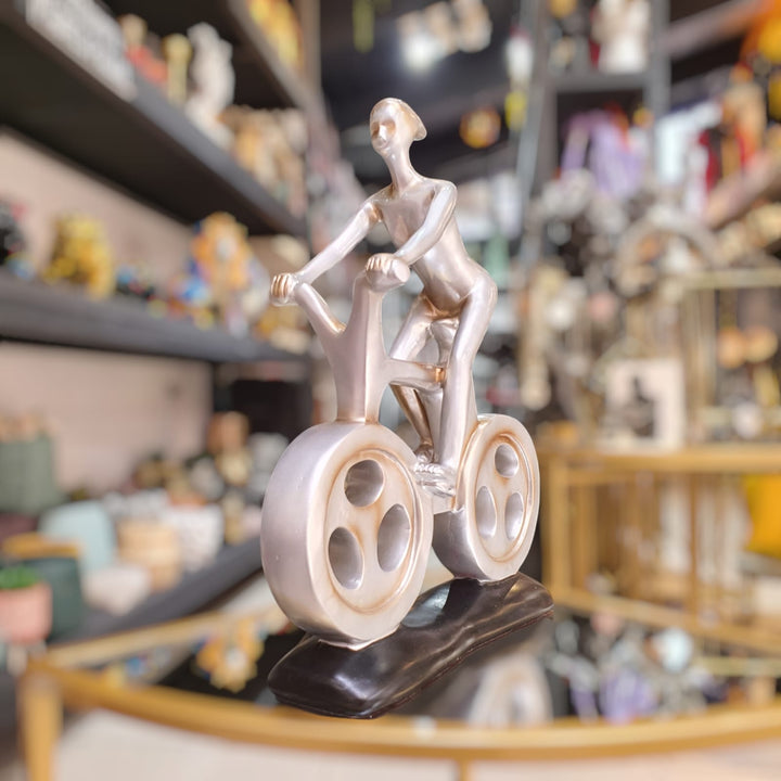 Mujer Ciclista plateado CASONA DECO decoracion