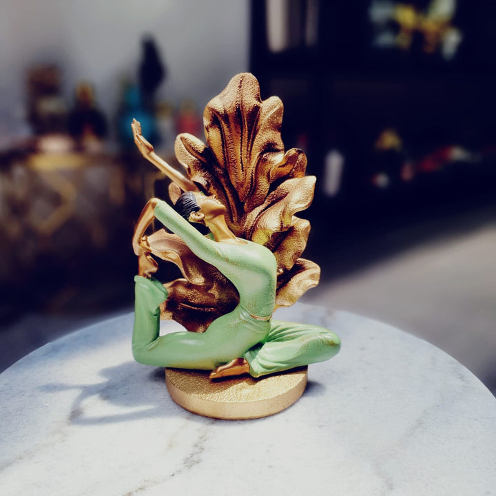Mujer pose de Yoga CASONA DECO decoracion