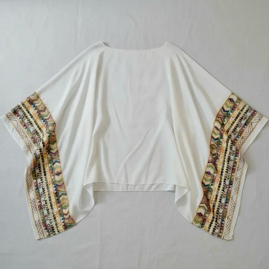 Salida de Baño Bordado blanco CASONA DECO Ponchos