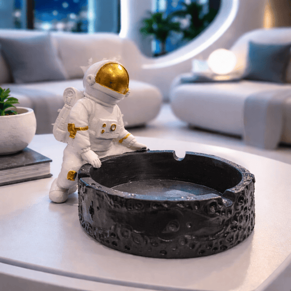 Cenicero Astronauta