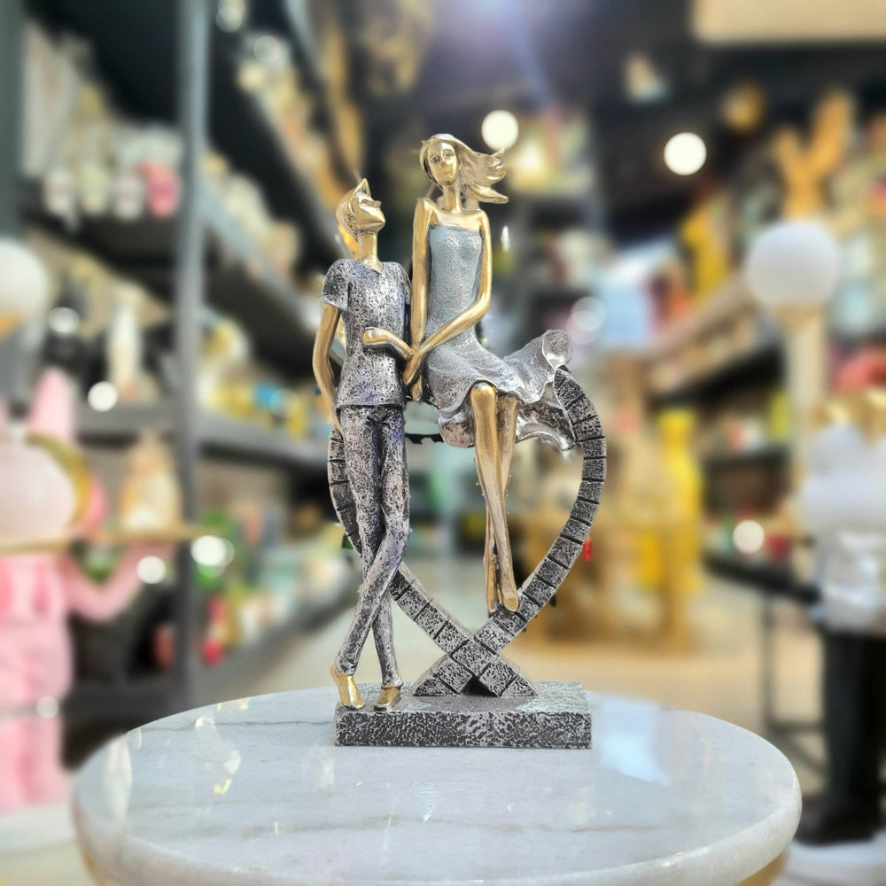 Pareja Sentada en Corazon CASONA DECO decoracion