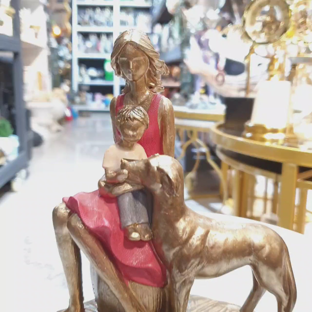 Mujer Hijo y Perro