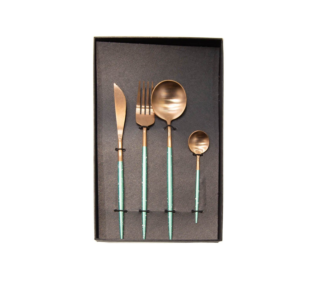 Cubiertos 4 Verde con dorado CASONA DECO cocina