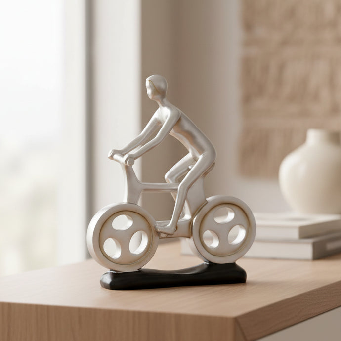 Persona en Bicicleta Plateado CASONA DECO